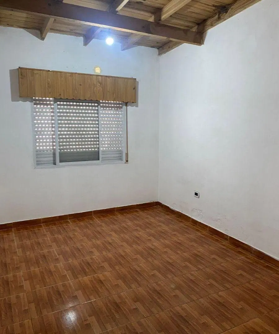 CASA EN VENTA FINANCIADA, EXCELENTE UBICACION 5