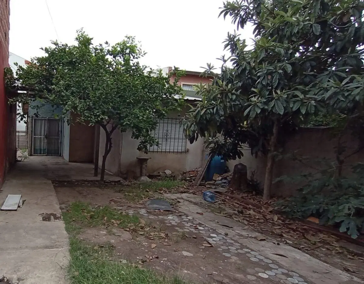 CASA EN VENTA FINANCIADA, EXCELENTE UBICACION 8