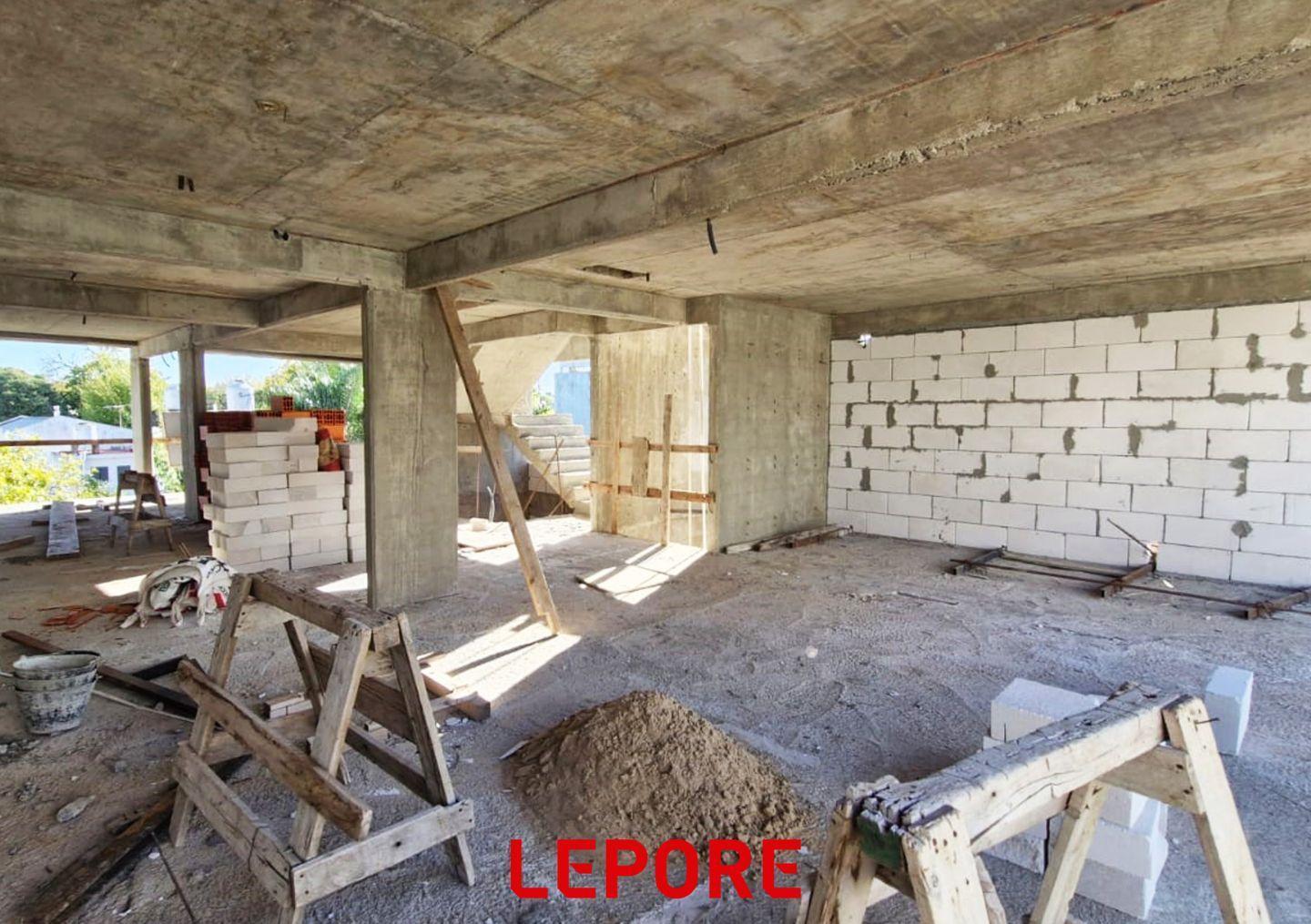 Foto de VENTA DE DEPARTAMENTO 2 AMBIENTES EN SAAVEDRA CON BALCÓN AL FRENTE, imagen 2