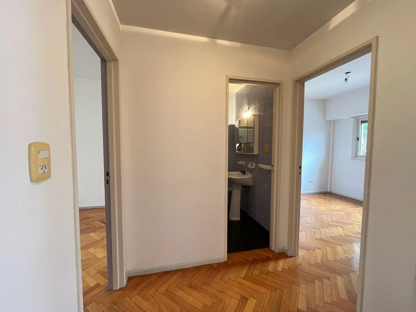 Espacioso 3 amb con balcon al frente Colegiales 4