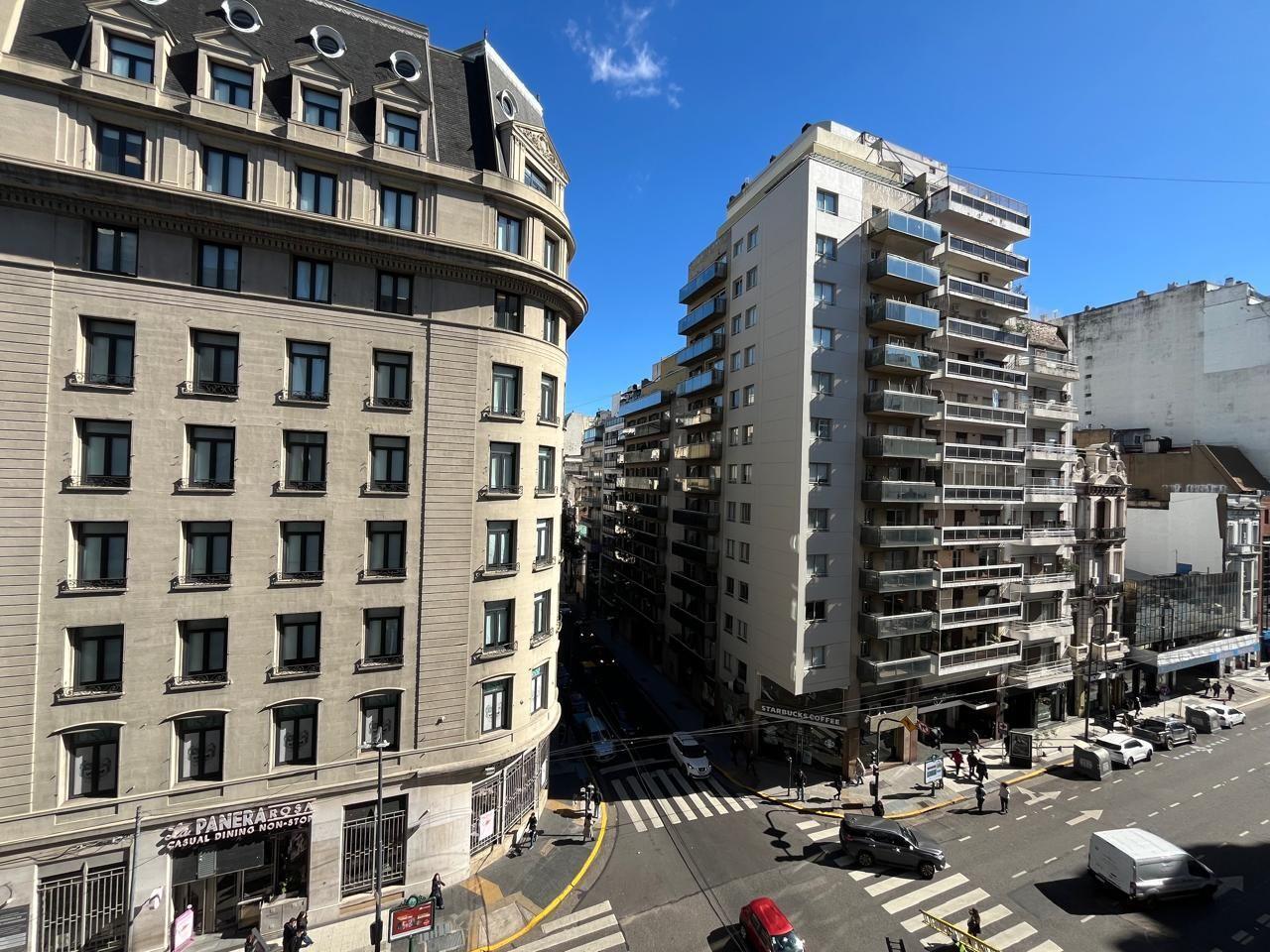 Foto de 6° piso al frente con vista abierta en Viamonte y Callao, imagen 4