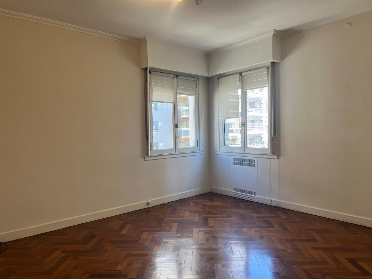 Foto de 6° piso al frente con vista abierta en Viamonte y Callao, imagen 1