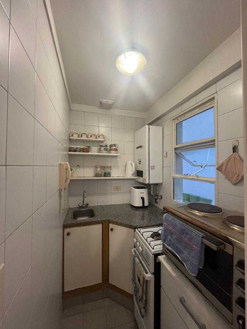 Foto de 3 AMBIENTES APTO PROFESIONAL - EXCELENTE UBICACIÓN, imagen 2