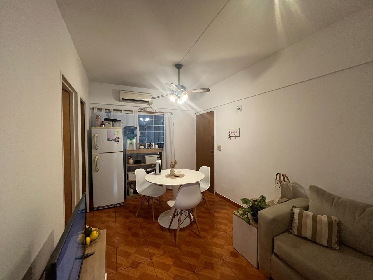 Foto de 3 AMBIENTES APTO PROFESIONAL - EXCELENTE UBICACIÓN, imagen 1