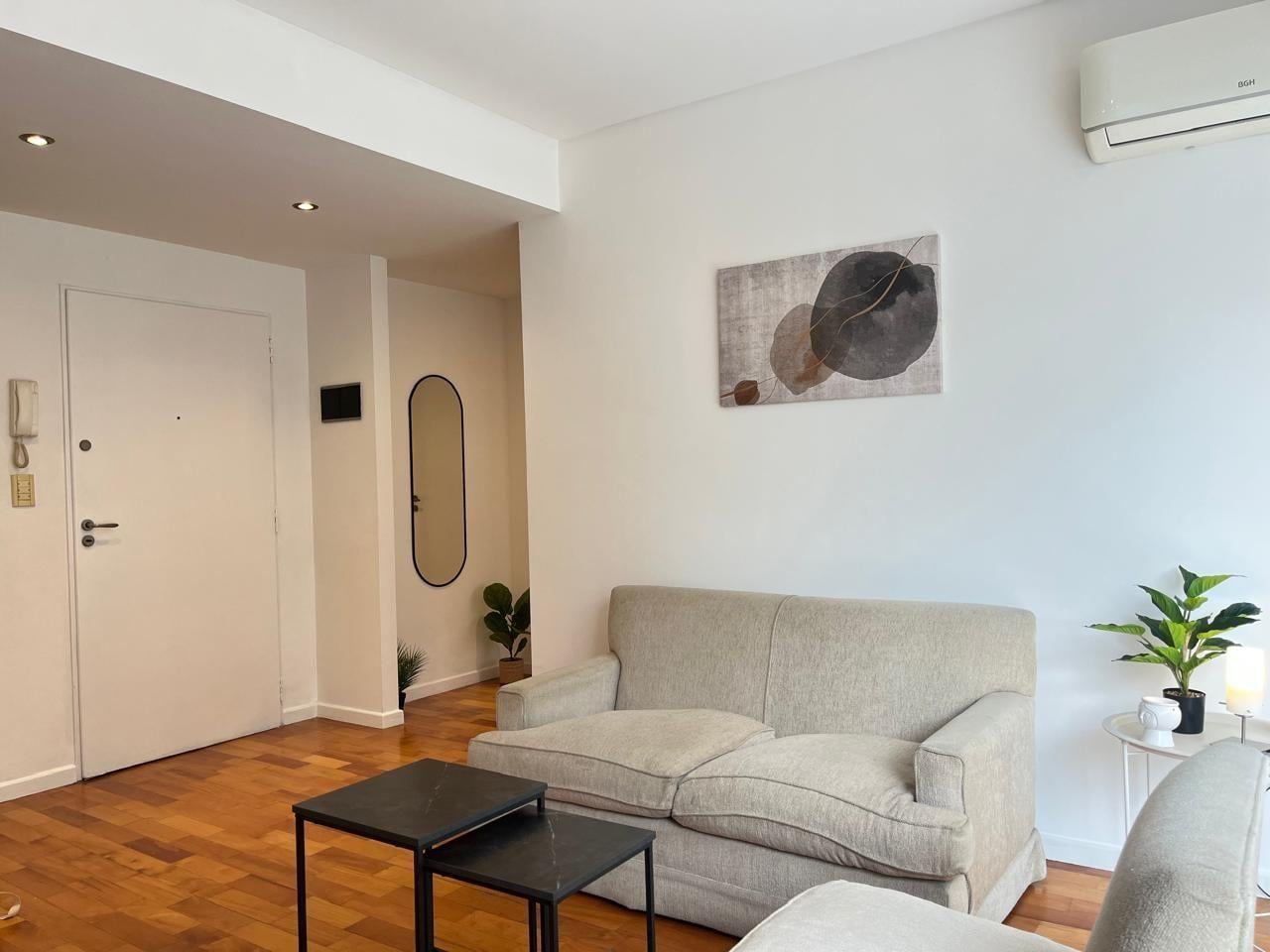 Foto de Alquiler temporario 2 amb con balcón + patio, imagen 5