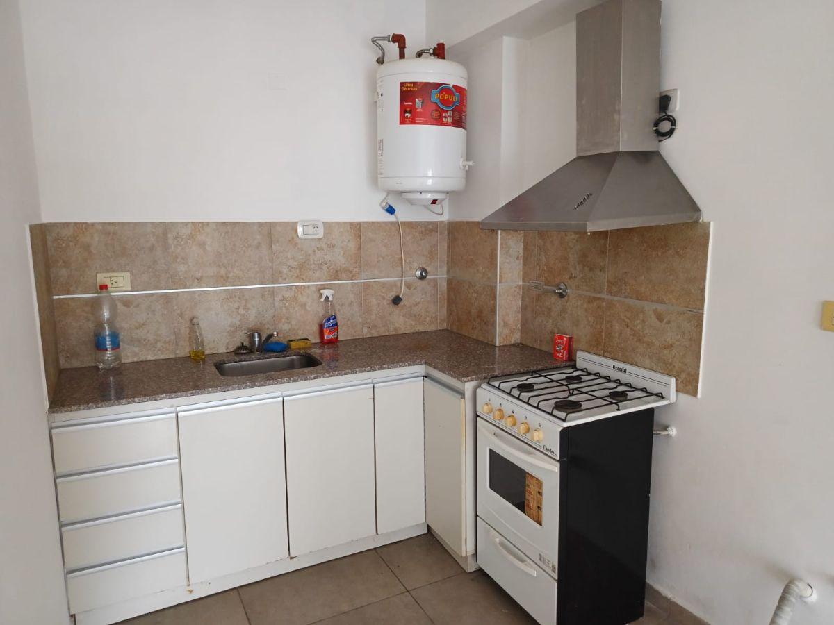 Foto de ALQUILER MONOAMBIENTE AMPLIO CON BALCÓN AL FRENTE – SAN MARTÍN 800, imagen 4