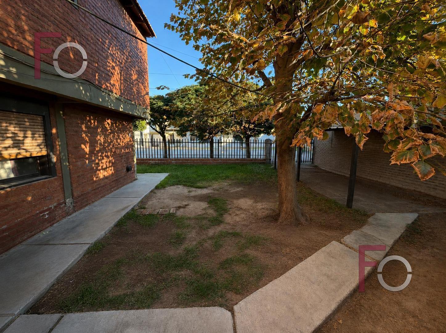 Foto de Dúplex en venta c/ cochera en Cipolletti, imagen 3