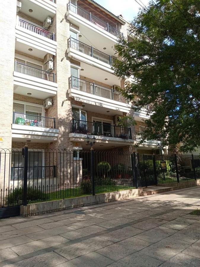 DEPARTAMENTO EDIFICIO CATEGORÍA - PERMUTA-