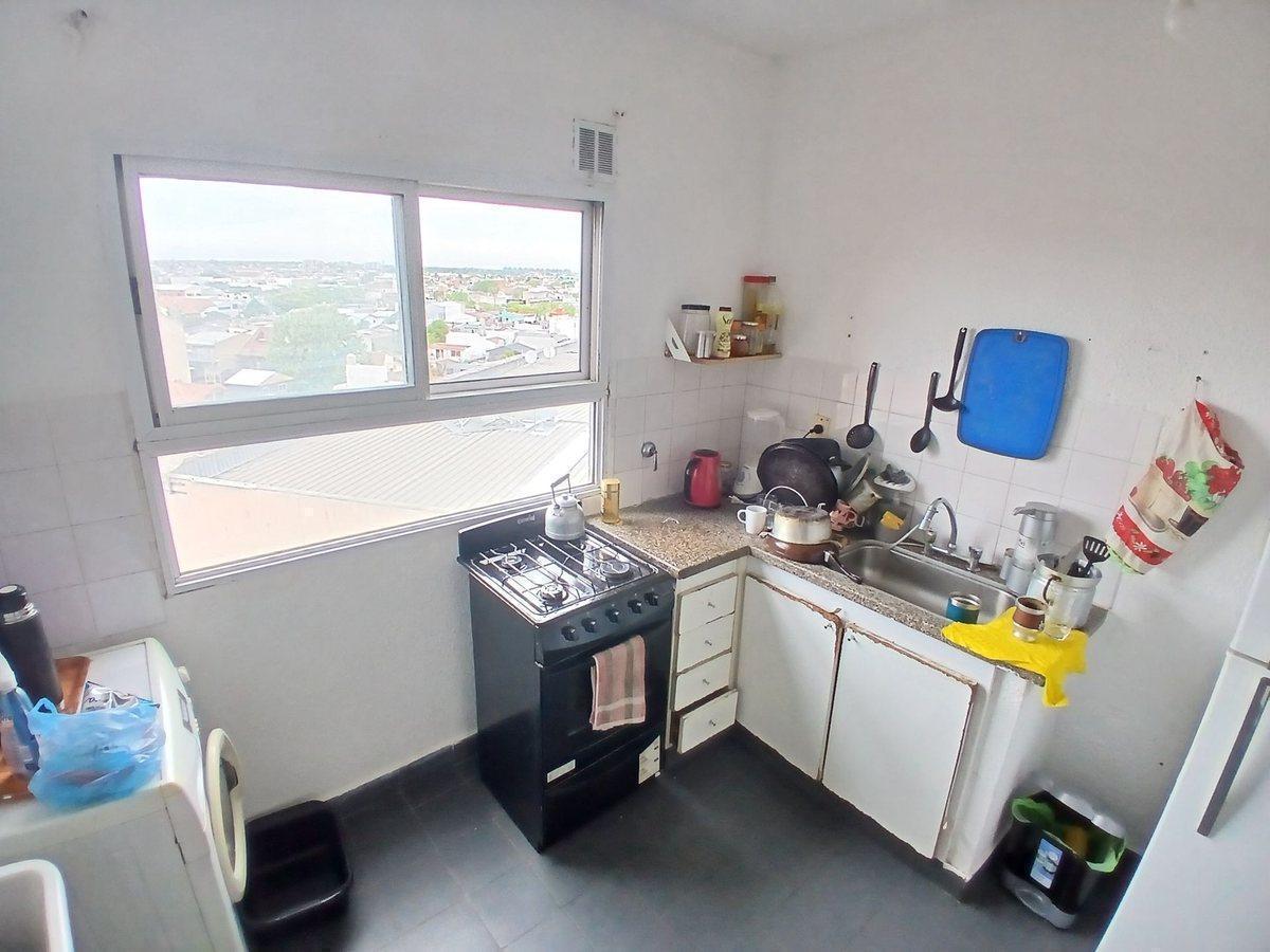 Foto de Venta Amplio Departamento 2 ambientes Avellaneda, imagen 3