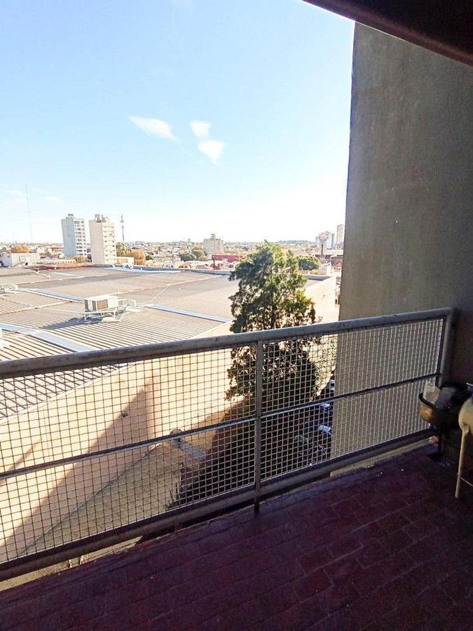 Foto de Venta Amplio Departamento 2 ambientes Avellaneda, imagen 5