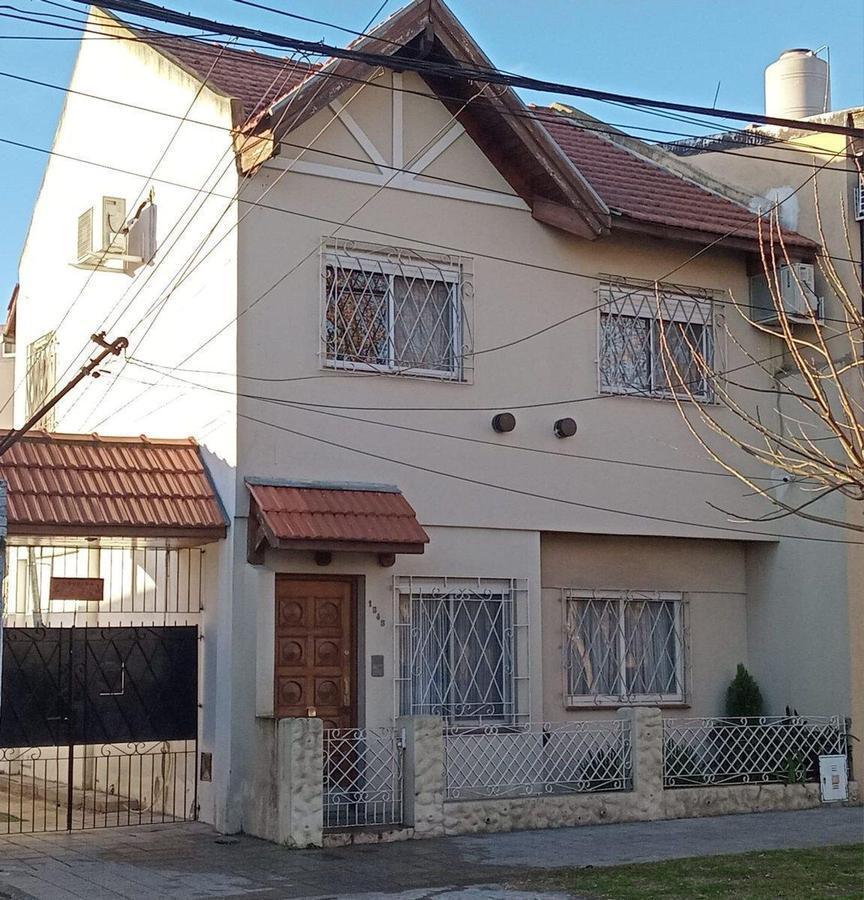 Venta PH al frente 4 ambientes Lomas-Apto Crédito