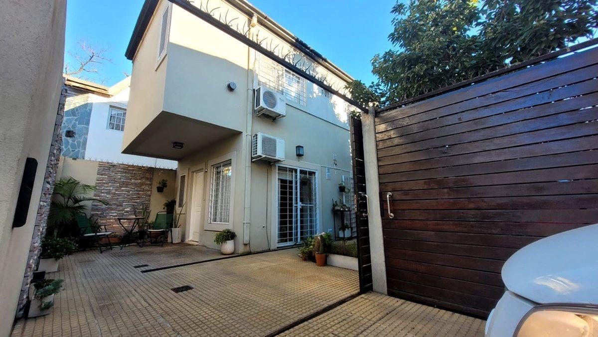 MUY BUEN DUPLEX DE 3 AMB EN COMPLEJO EN ADROGUE