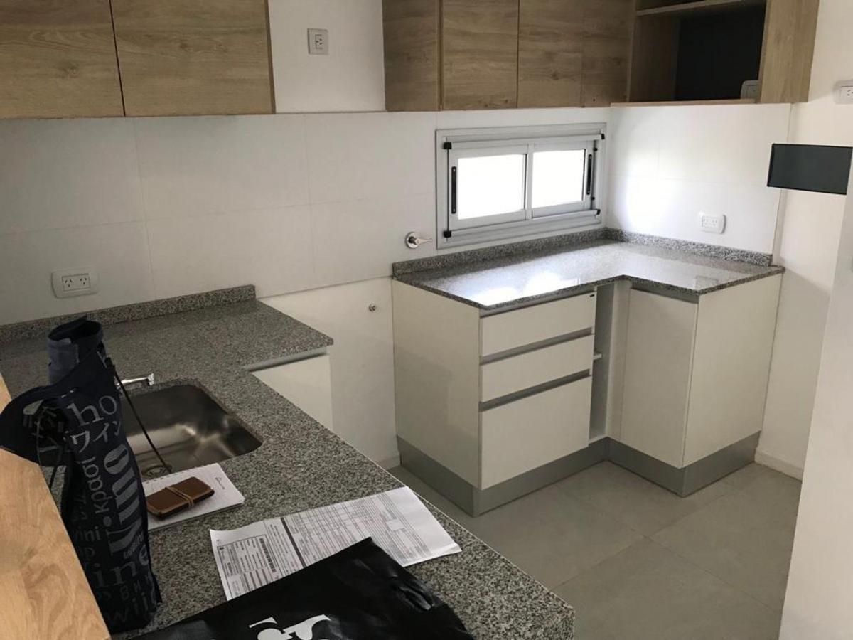 Foto de VENTAc/RENTA 2 AMBIENTES.LOMAS ESTE.IDEAL INVERSOR, imagen 1