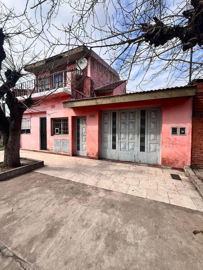 VENTA CASA EN BLOCK ALTA RENTA GONZALEZ CATAN