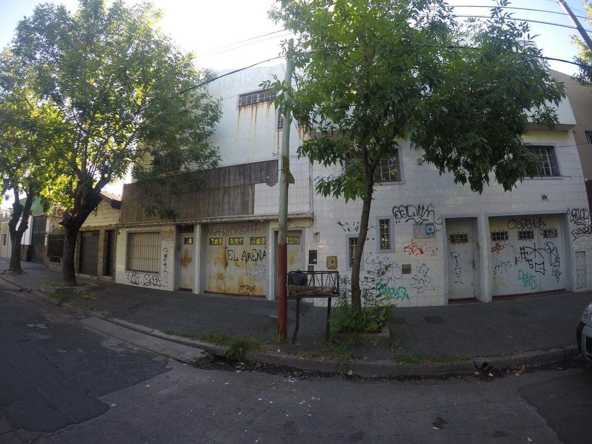 DEPÓSITO/GALPÓN EN LANÚS ¡APTO CREDITO!