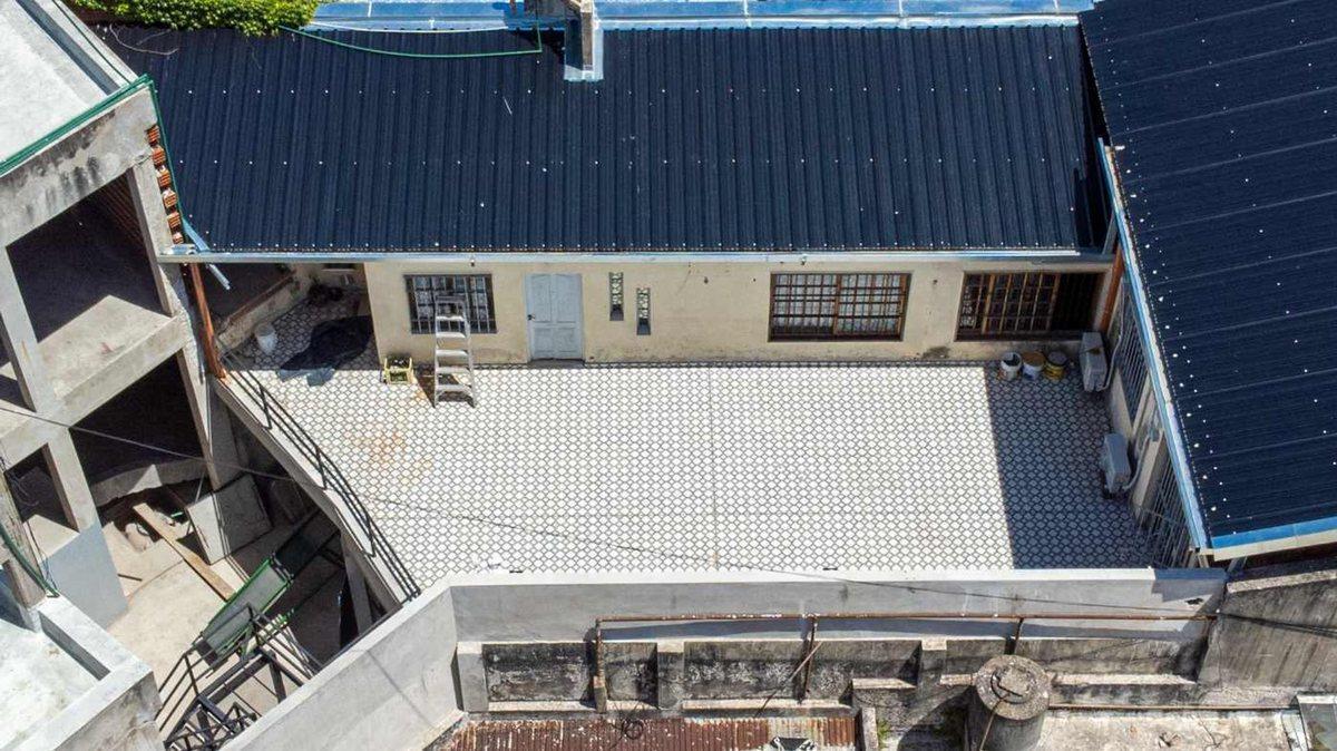ALQUILER DE OFICINAS AMUEBLADAS CON PATIO