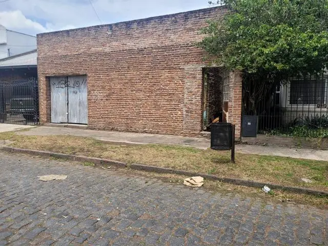 Terreno venta Remedios Escalada. 2