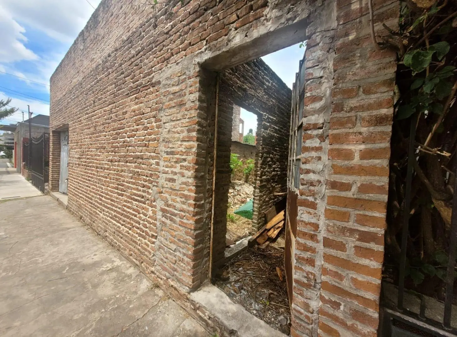 Terreno venta Remedios Escalada. 4