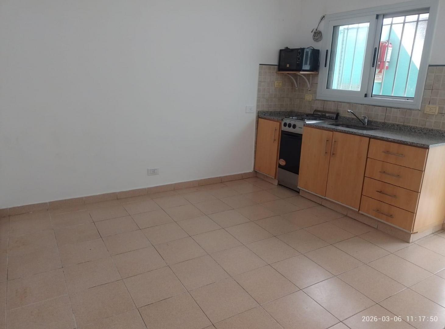 Foto de DEPARTAMENTO EN VENTA DE 2 AMB EN REMEDIOS DE ESCALADAS, imagen 5