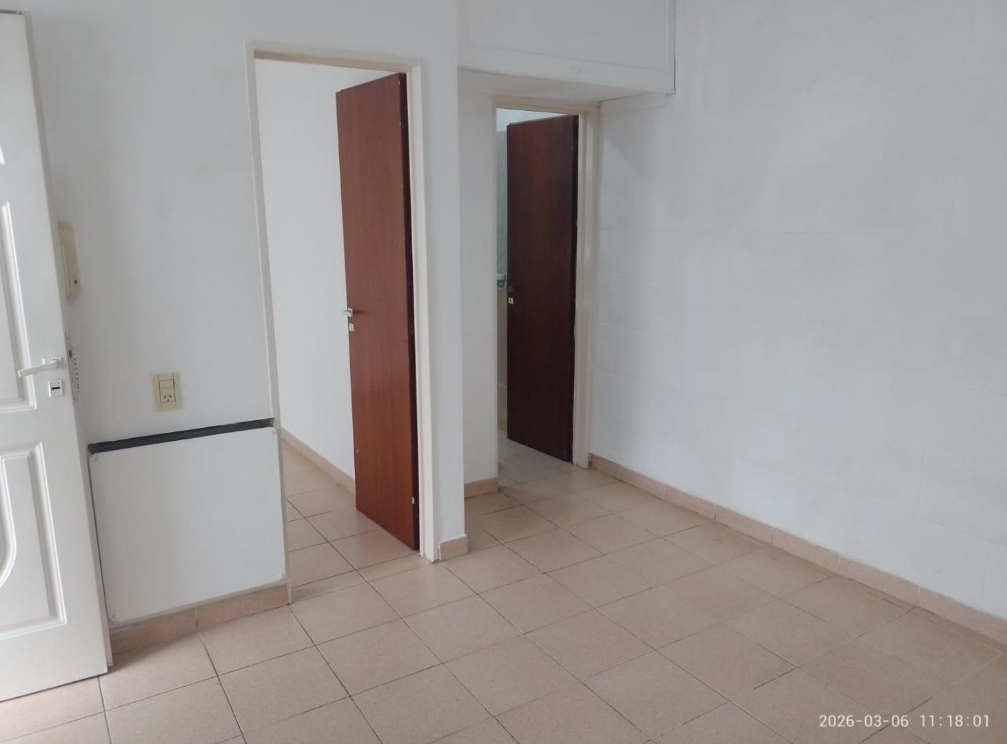 Foto de DEPARTAMENTO EN VENTA DE 2 AMB EN REMEDIOS DE ESCALADAS, imagen 4