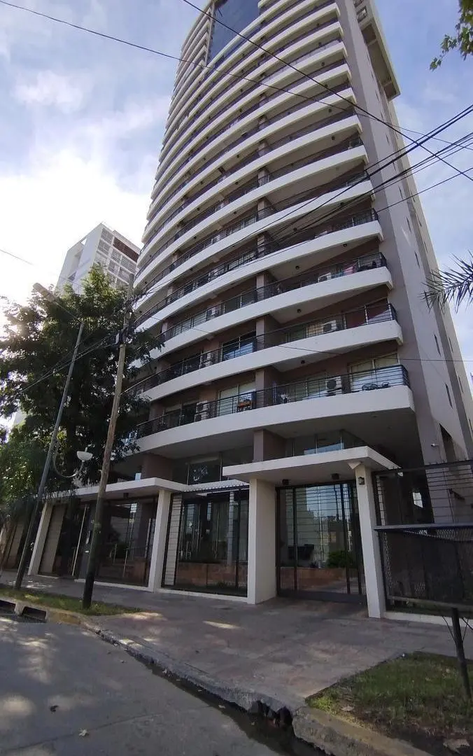Departamento a la venta en Banfield Este Centro 3