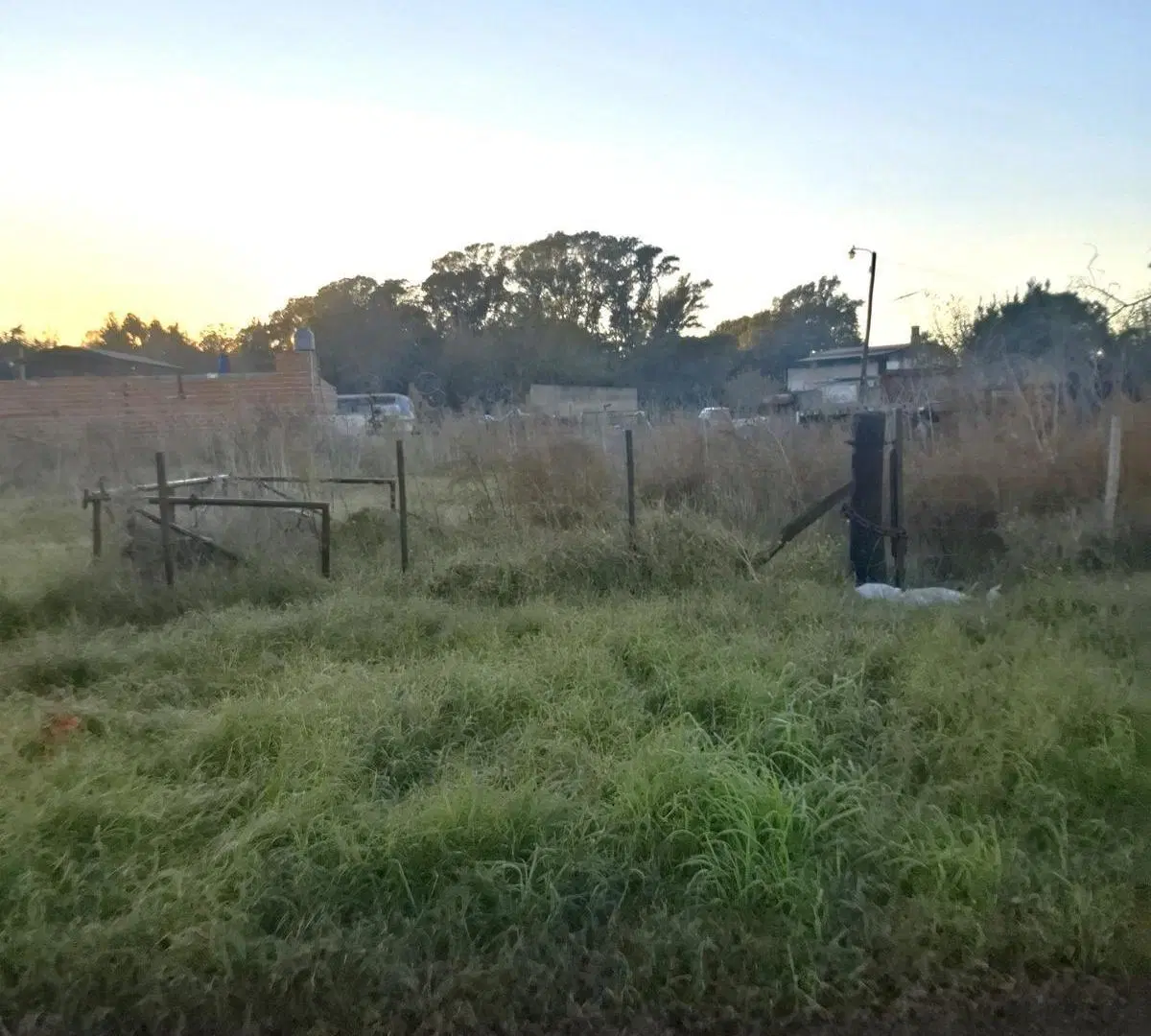 VENTA AMPLIO LOTE EN CHASCOMUS 4