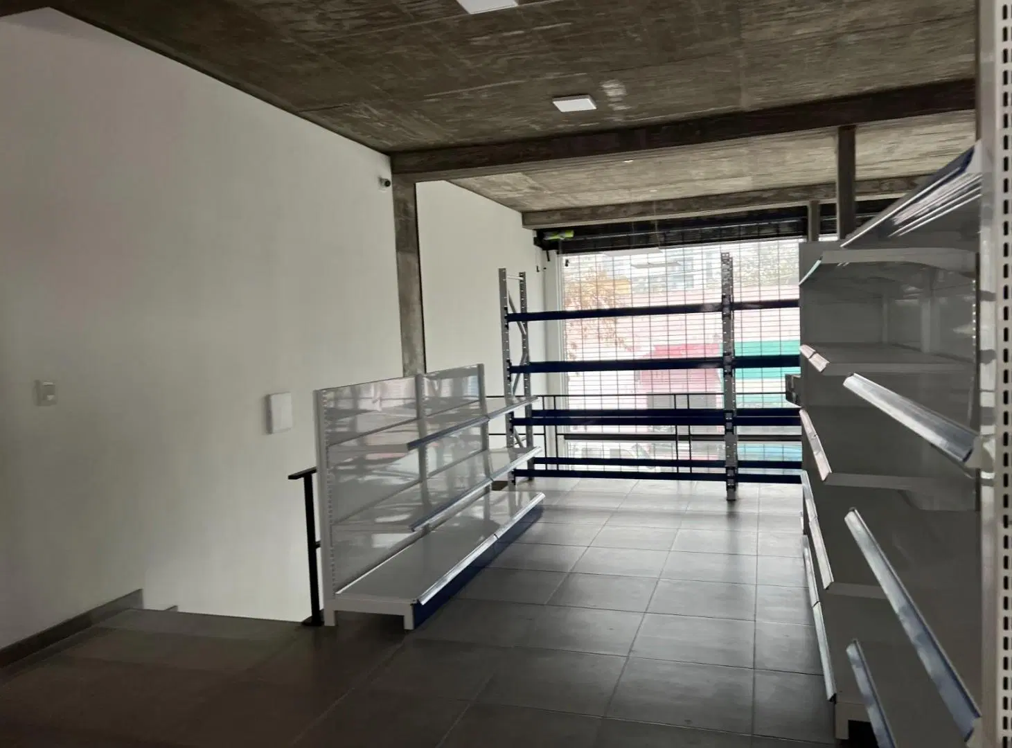 Local A Estrenar 170m² - Brin 4400 Lanús | Doble Vidriera | Doble Altura 5