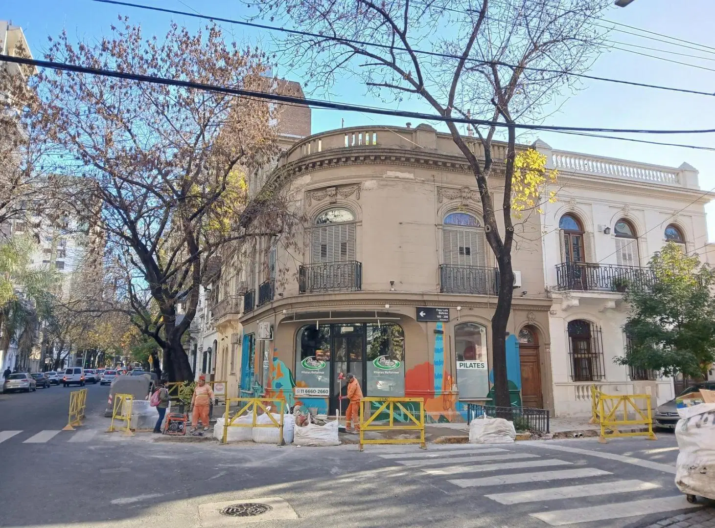 Magnífica esquina clave de Flores, en Block, con local y dos viviendas, ideal Inversionista VENTA 5
