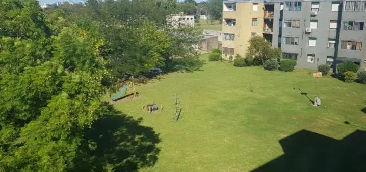 Venta de Departamento de 3 ambientes en Longchamps 2