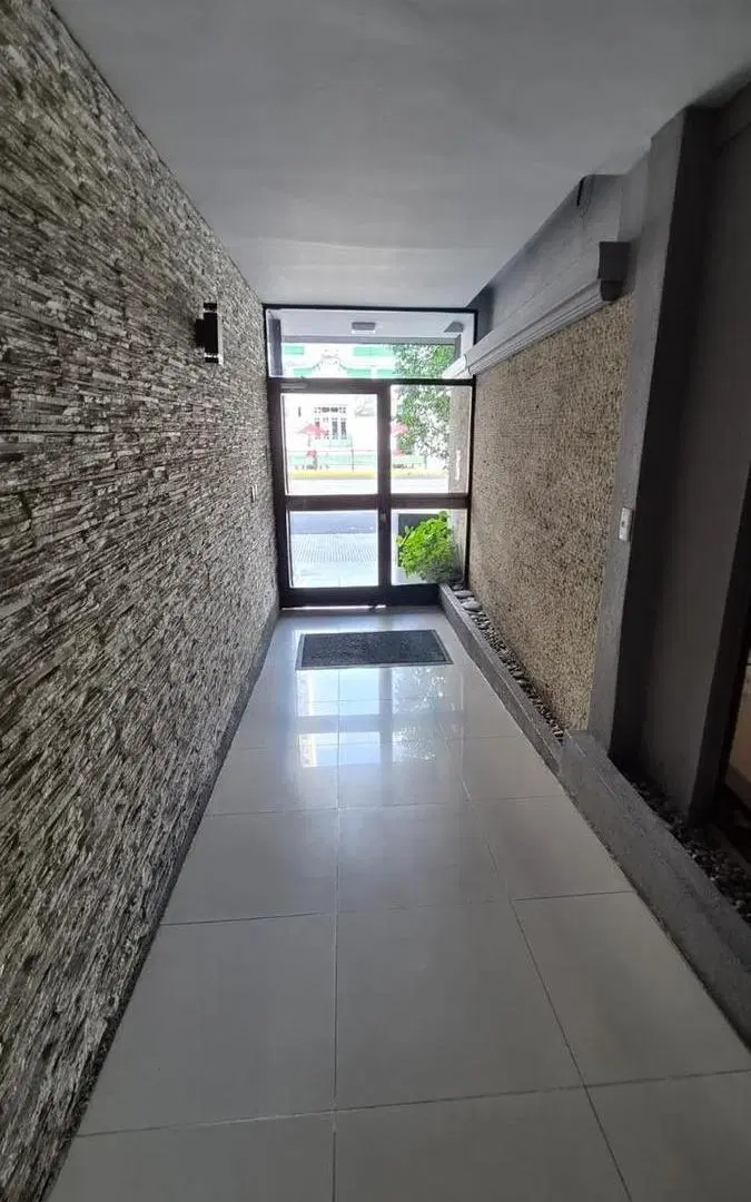 Departamento en Banfield Este 4