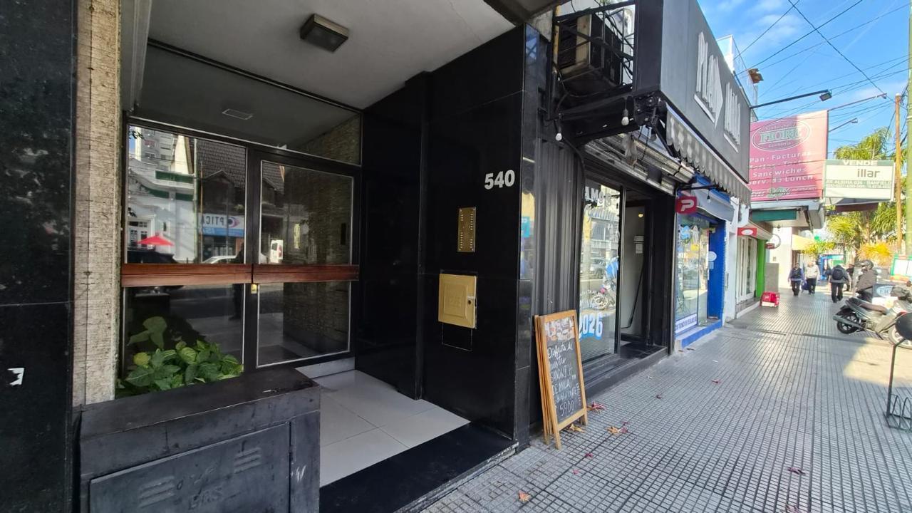 Departamento en Banfield Este