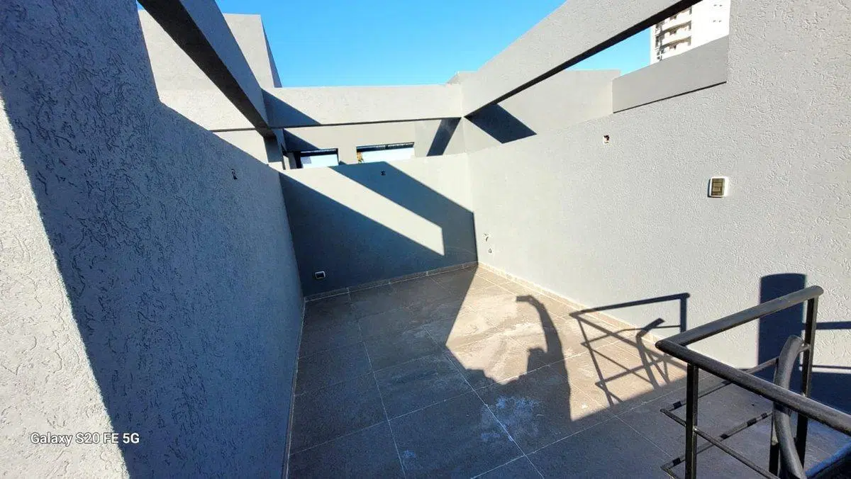 MONOAMBIENTE BANFIELD CENTRO CON TERRAZA PRIVADA 3