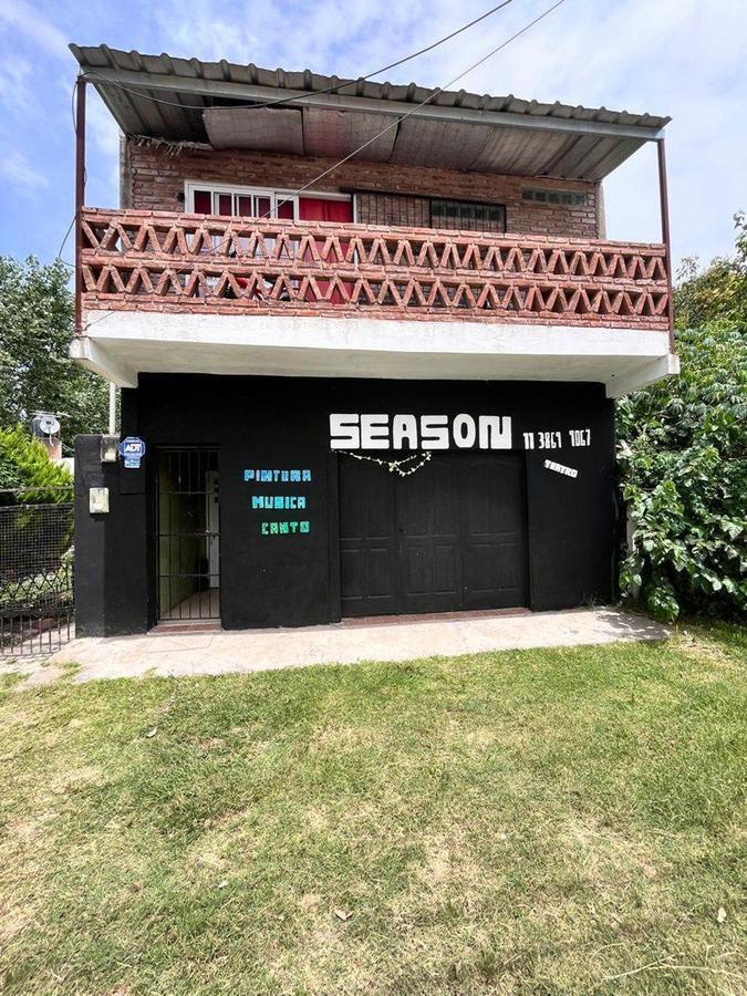 Foto de URGENTE FINANCIO CASA CON QUINCHO EN GUERNICA, imagen 1
