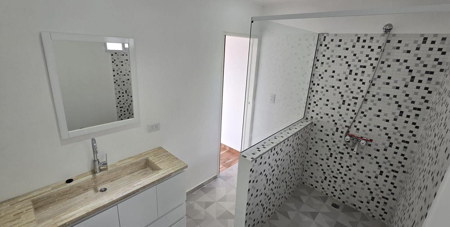 Foto de Imperdible casa moderna, en 2 plantas, en el barrio Domselaar Chico, imagen 5