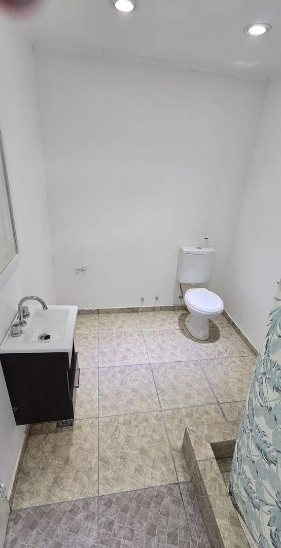 Foto de Imperdible casa moderna, en 2 plantas, en el barrio Domselaar Chico, imagen 2