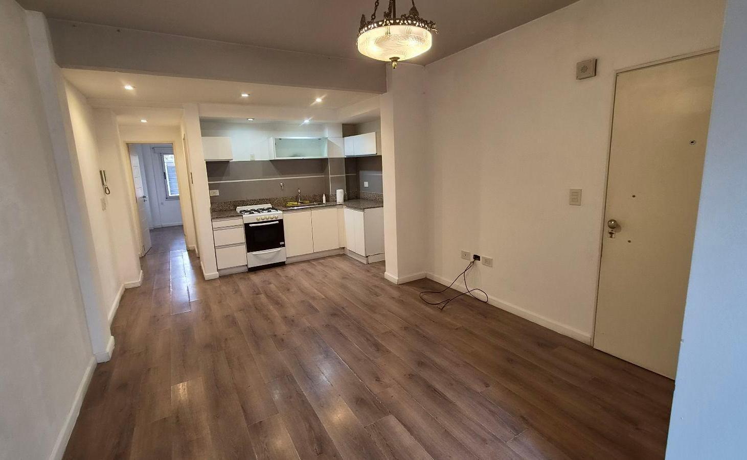 Foto de Departamento en alquiler Banfield Oeste, imagen 1