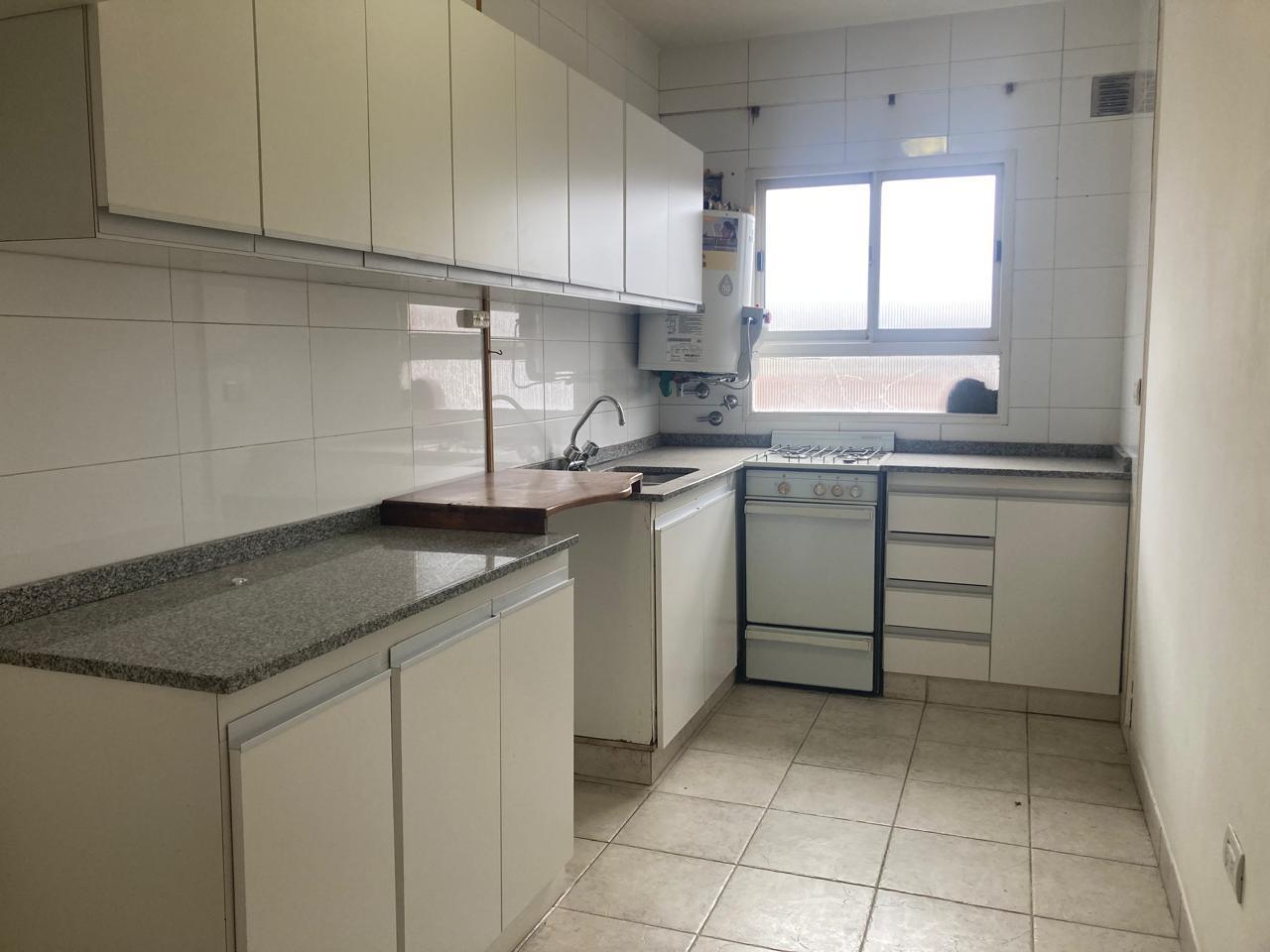 Foto de Departamento 3 ambientes en alquiler en Lomas de Zamora Oeste, imagen 1