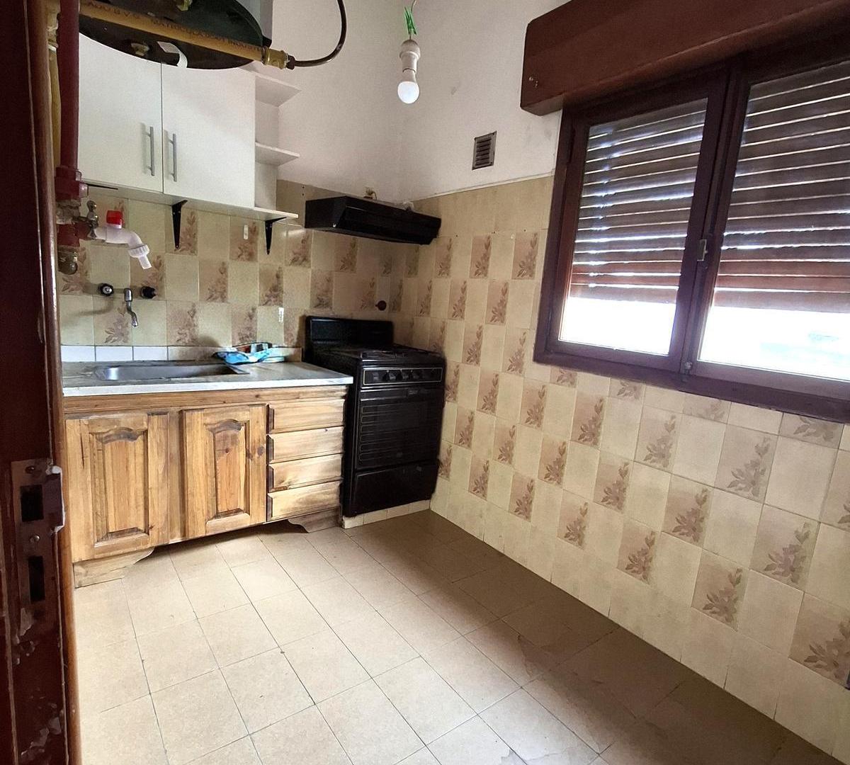 Foto de Venta de PH en Banfield 3 ambientes con terraza propia, imagen 3