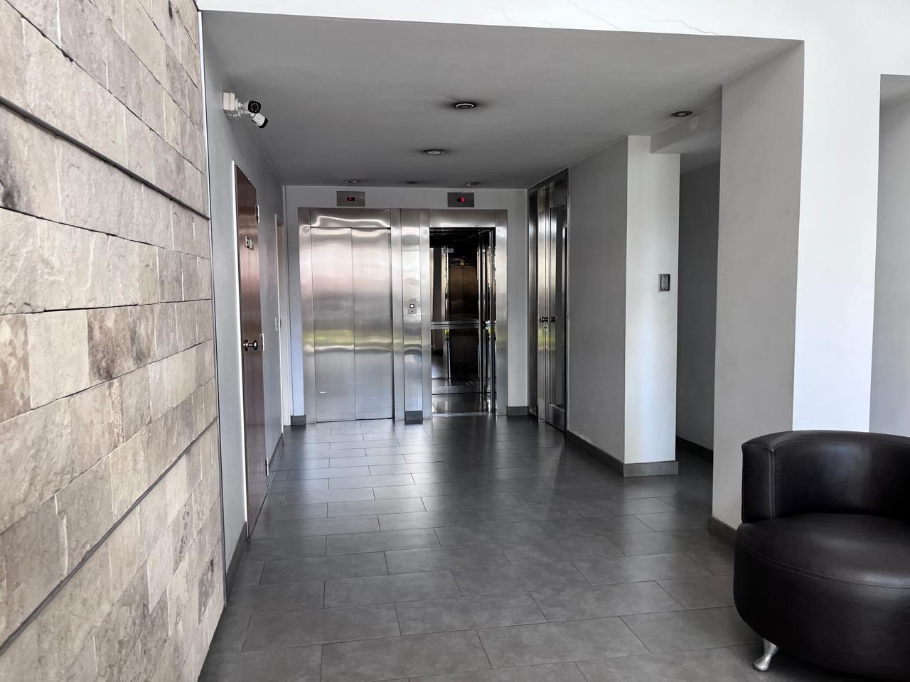 Foto de Departamento en alquiler de 2 ambientes en Las Lomitas, imagen 2