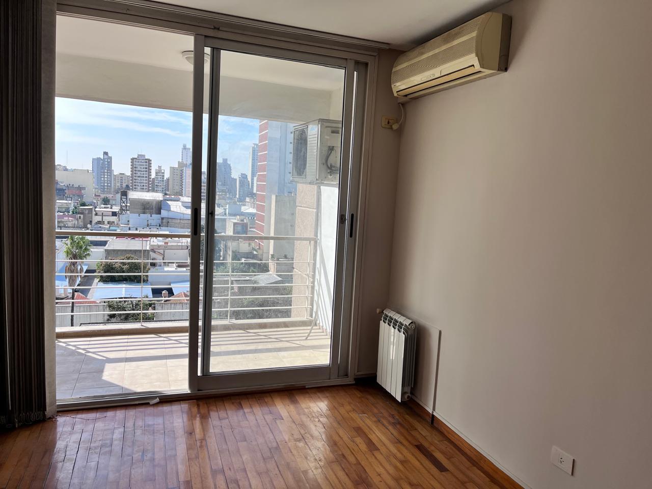 Foto de Departamento en alquiler de 2 ambientes en Las Lomitas, imagen 1