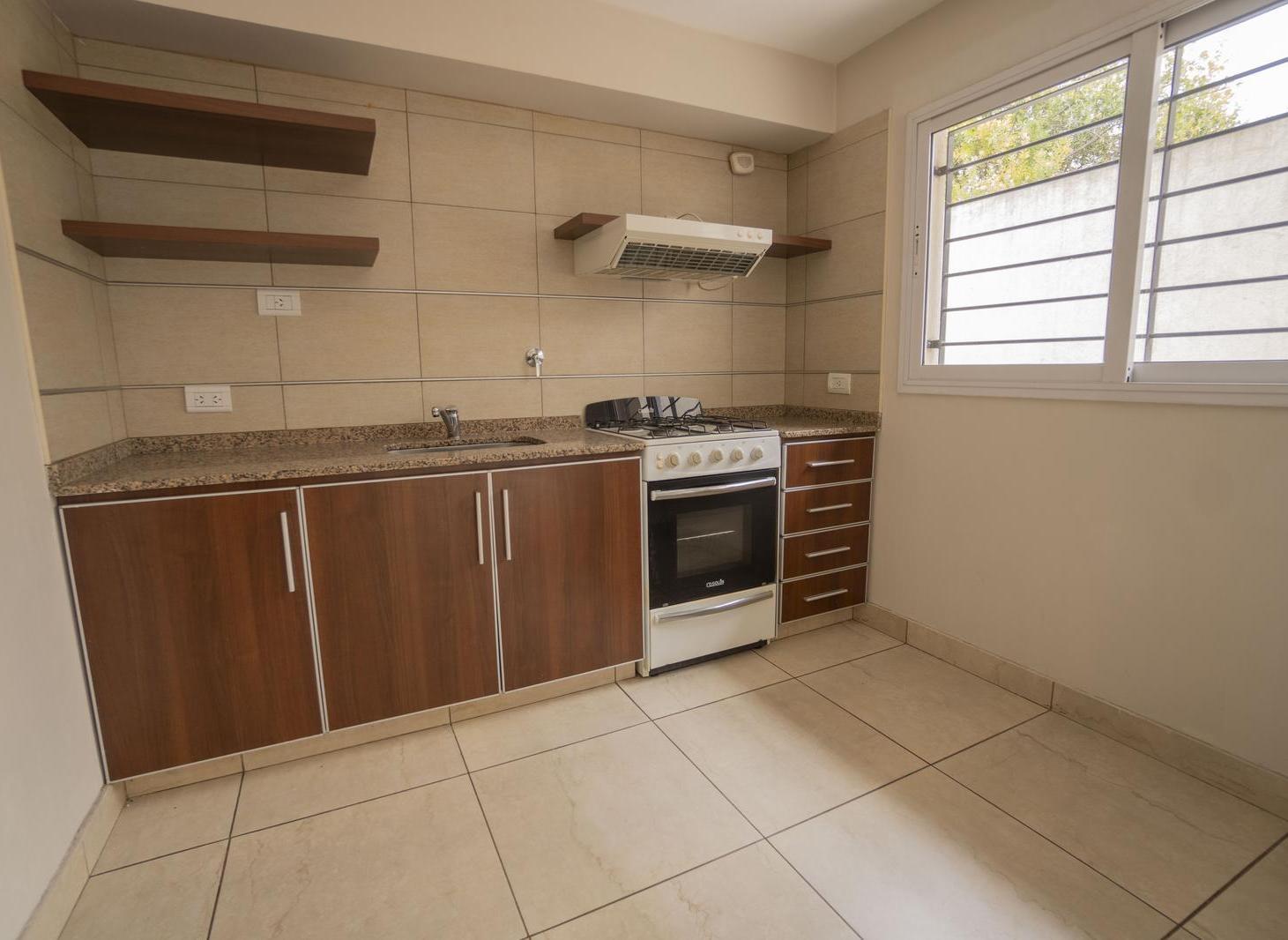 Foto de Departamento de 3 ambientes con cochera y patio, imagen 5