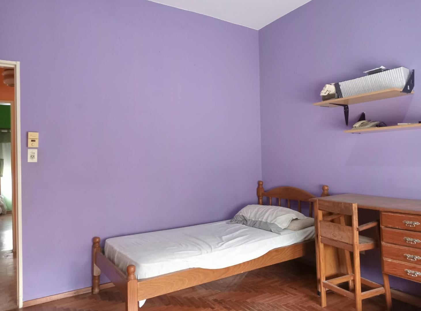 Foto de VENTA CASA-3 AMBIENTES-COCHERAS., imagen 4
