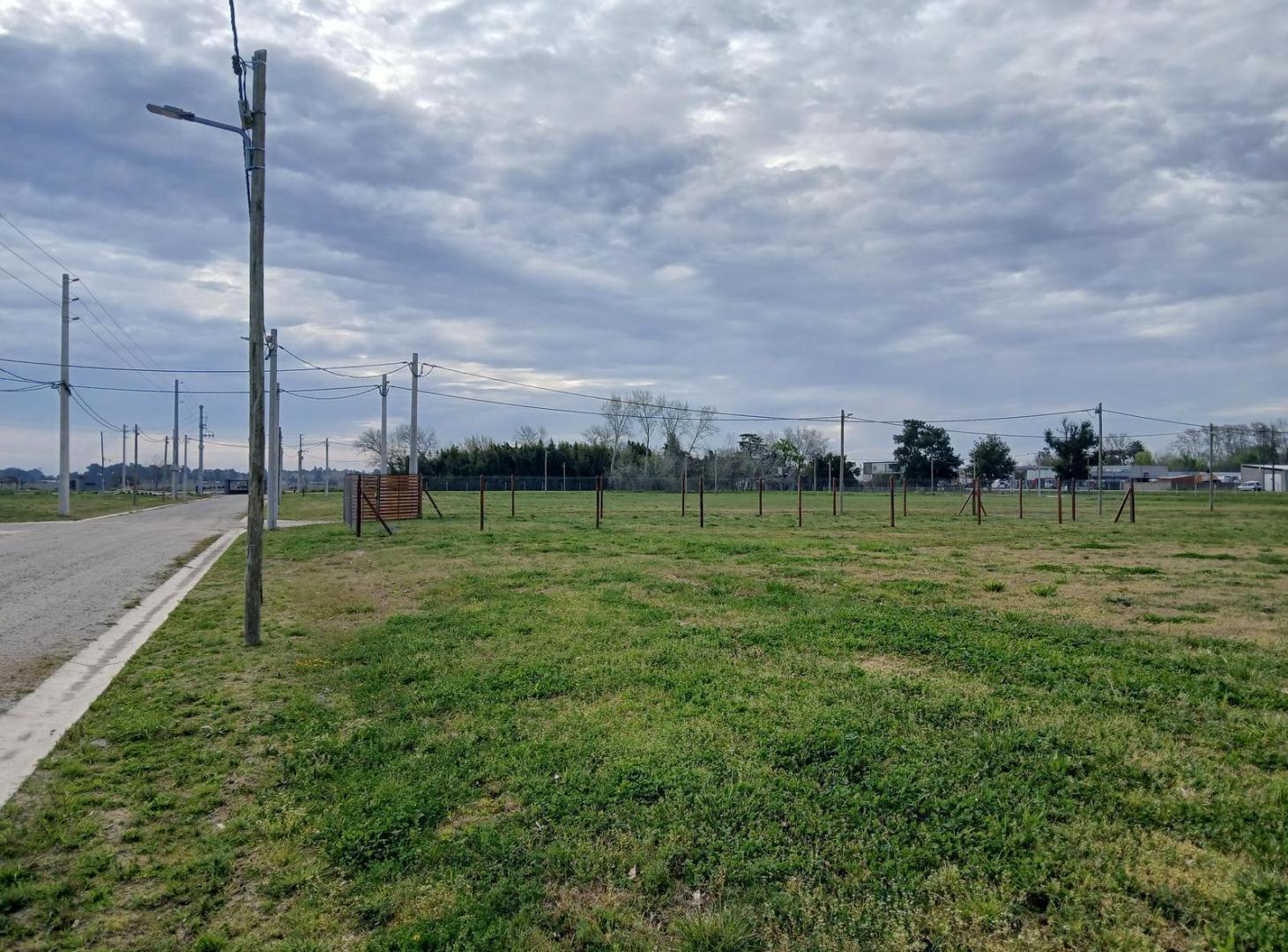 Foto de Lote en nuevo emprendimiento Felicitas, de Domselaar, anticipo y, imagen 1