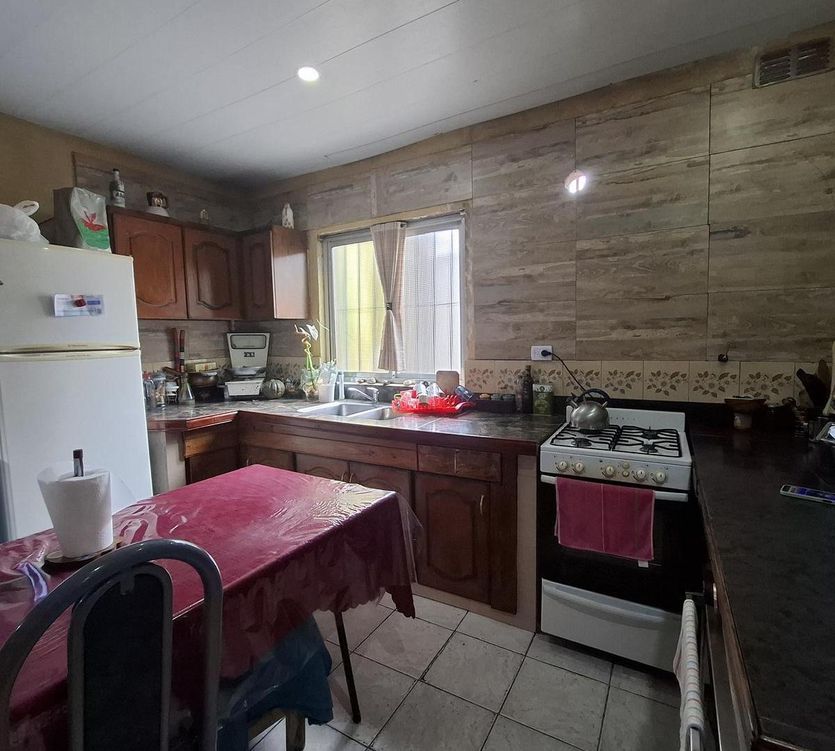 Foto de Vende Casa en San José, Adrogué., imagen 2