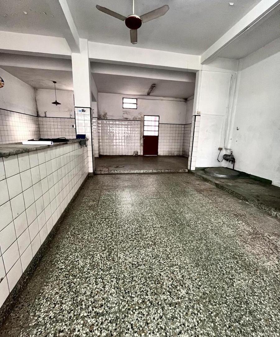 Foto de LOCAL en VENTA o ALQUILER | TEMPERLEY, imagen 4