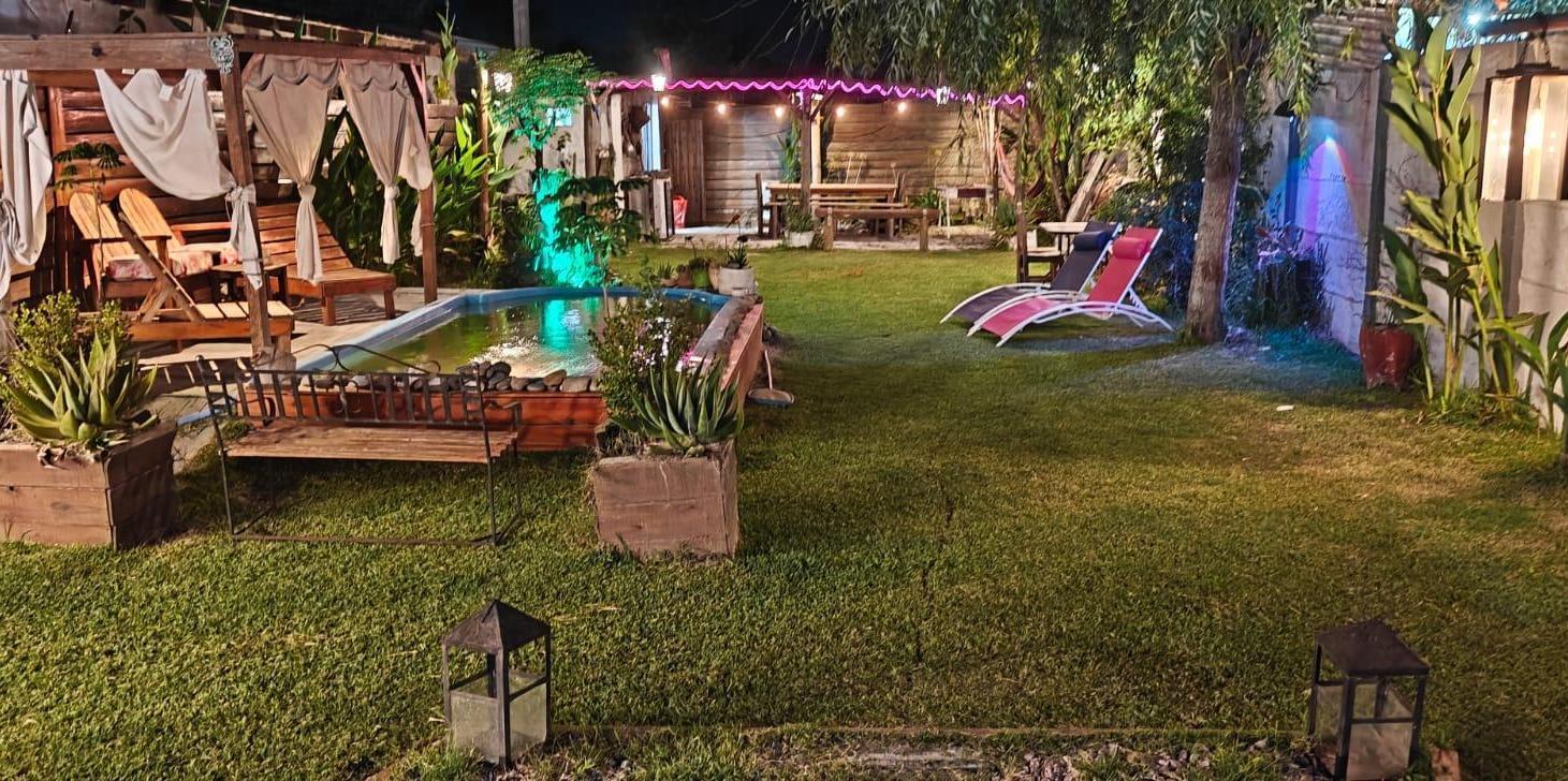 Foto de Casa con parque y pileta inmejorable zona de Domselaar VENTA, imagen 2