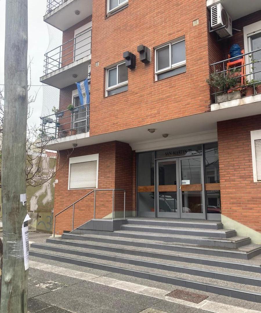 Foto de Departamento 3 ambientes en alquiler en Lomas de Zamora Oeste, imagen 1
