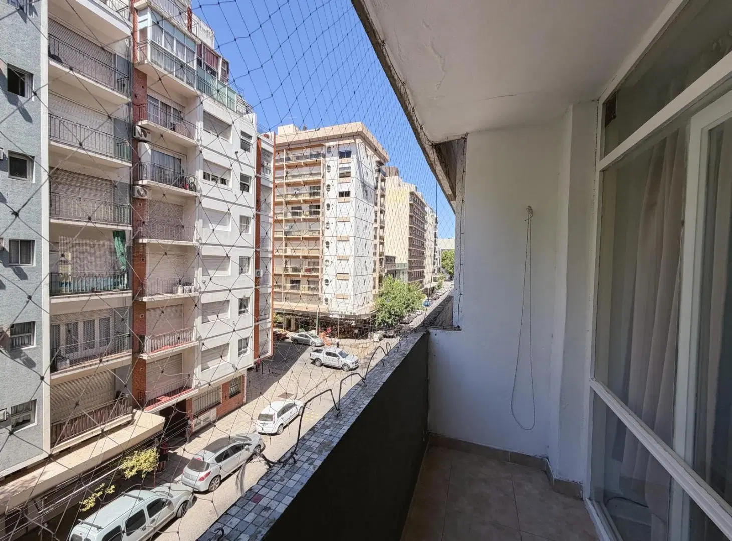2 ambientes con balcón en Las Heras y Gascón 3