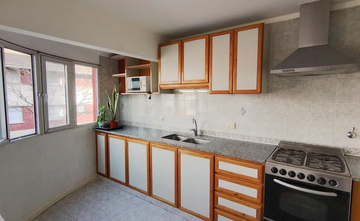 2 ambientes en La perla | Semi piso a metros del mar. 5