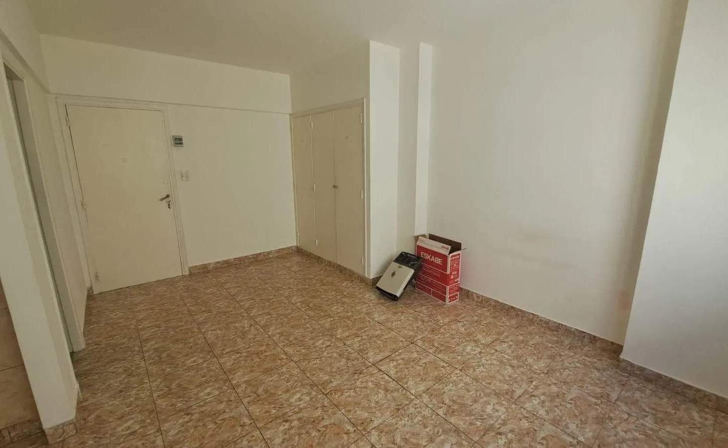 Alquiler 24 meses, monoambiente en Santa Fé y Rivadavia 4